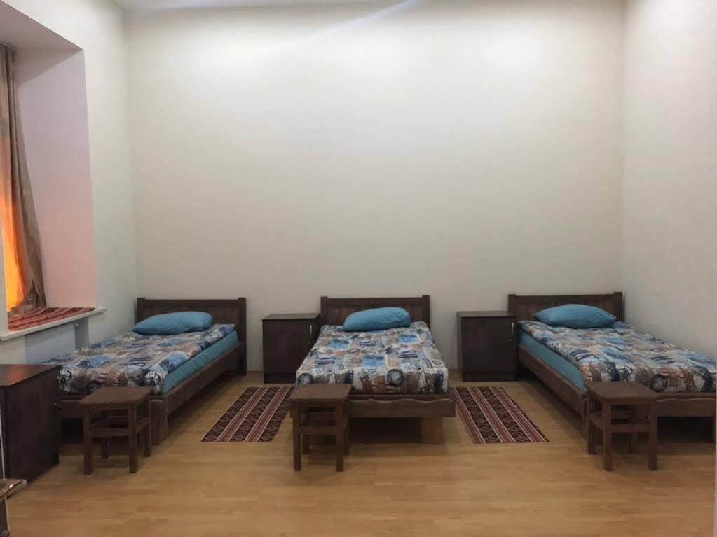 Capital Hostel Baku Exterior photo